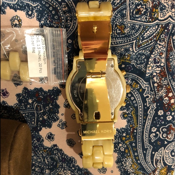 MK natural oversize horn acrylic chronograph - Picture 7 of 8